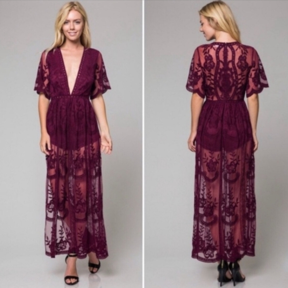 Honey Punch Endless Lace Romper Maxi Dress Size Medium Burgundy Wine Size M